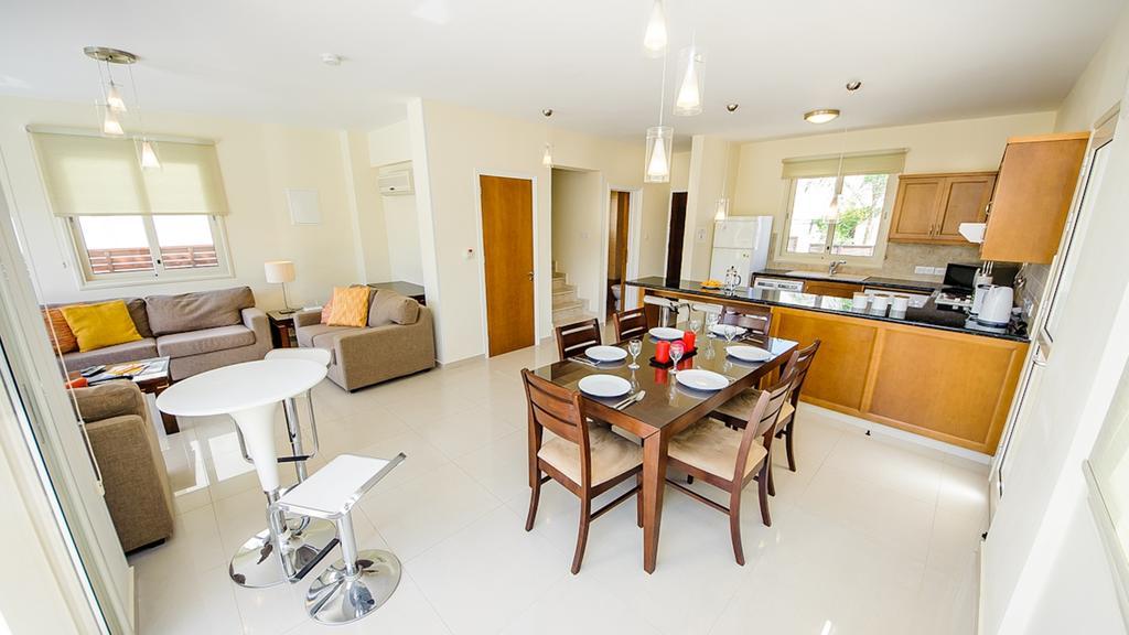 Kapparis Holiday Villa 018 Protaras Bilik gambar