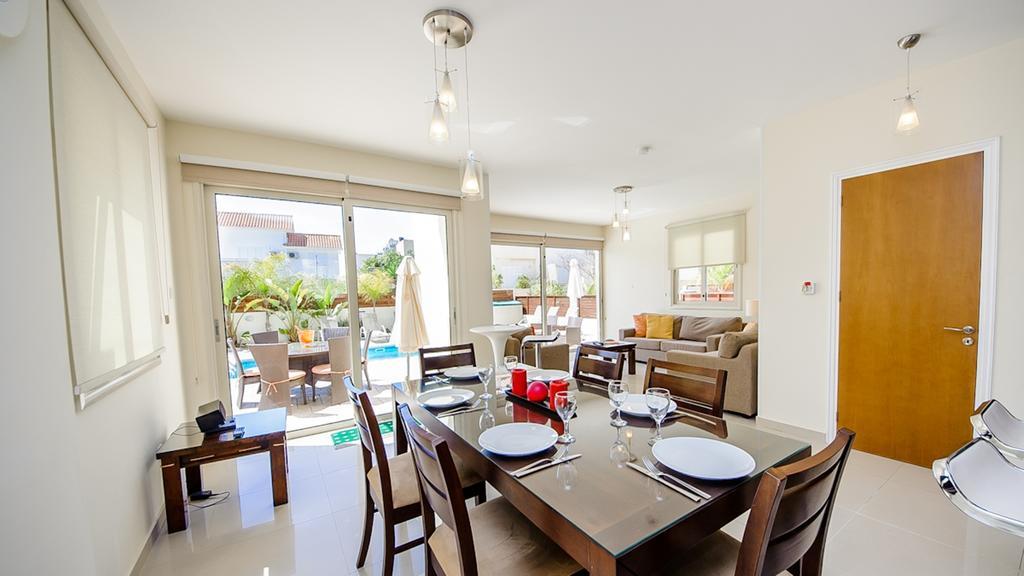Kapparis Holiday Villa 018 Protaras Bilik gambar