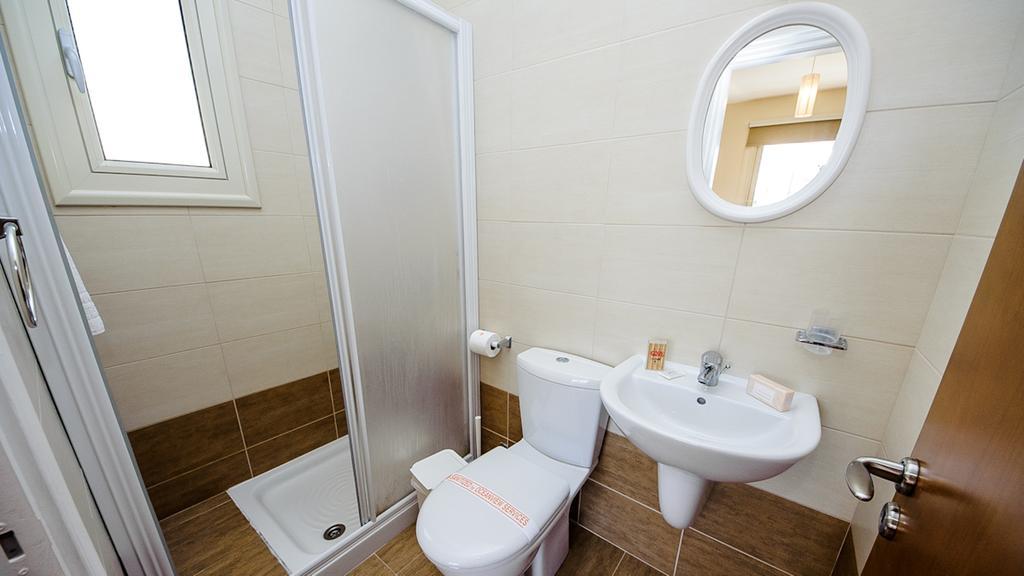 Kapparis Holiday Villa 018 Protaras Bilik gambar