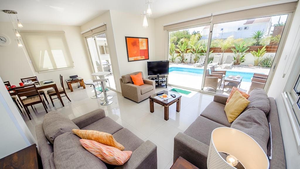 Kapparis Holiday Villa 018 Protaras Bilik gambar